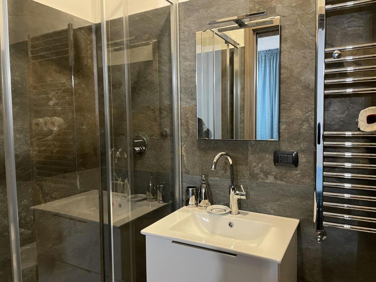 Poste Regie - Milan Guest House Екстериор снимка