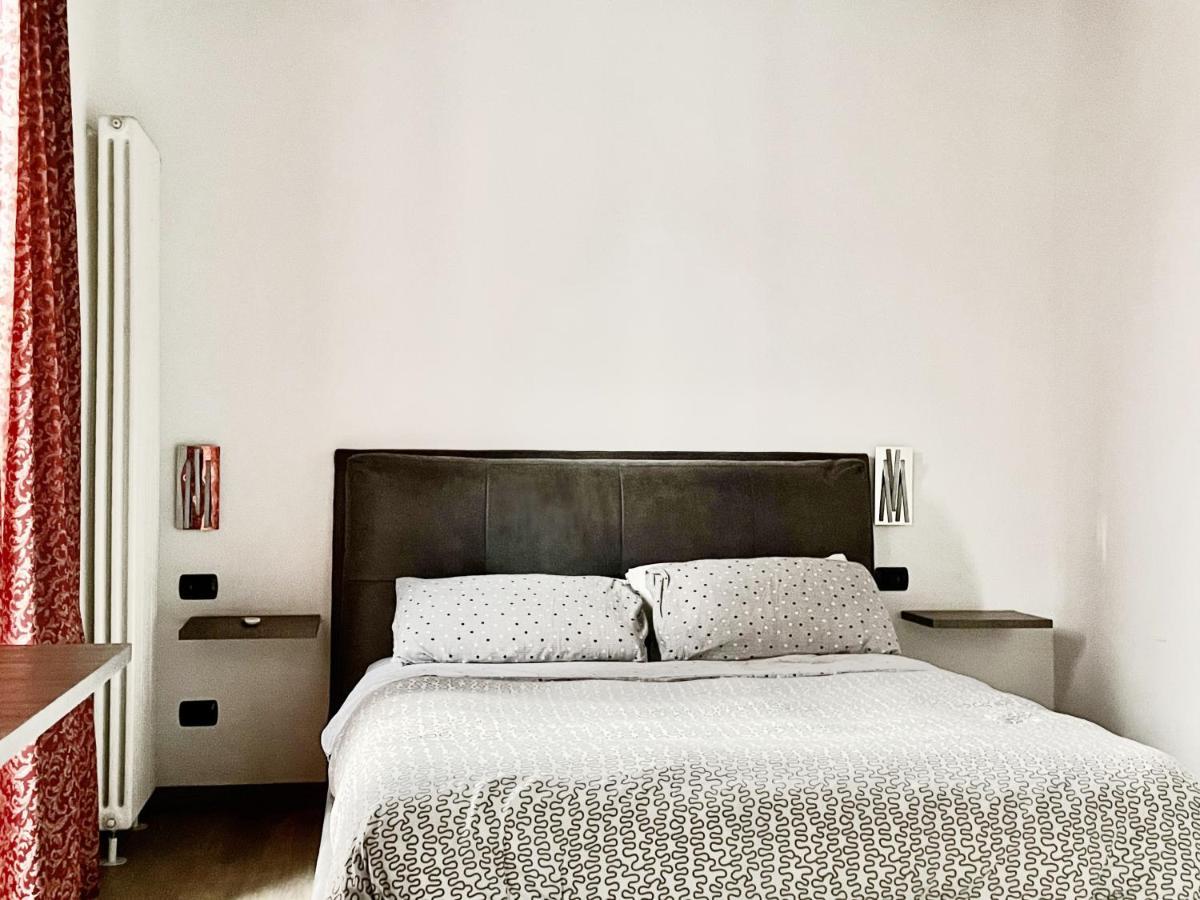 Poste Regie - Milan Guest House Екстериор снимка
