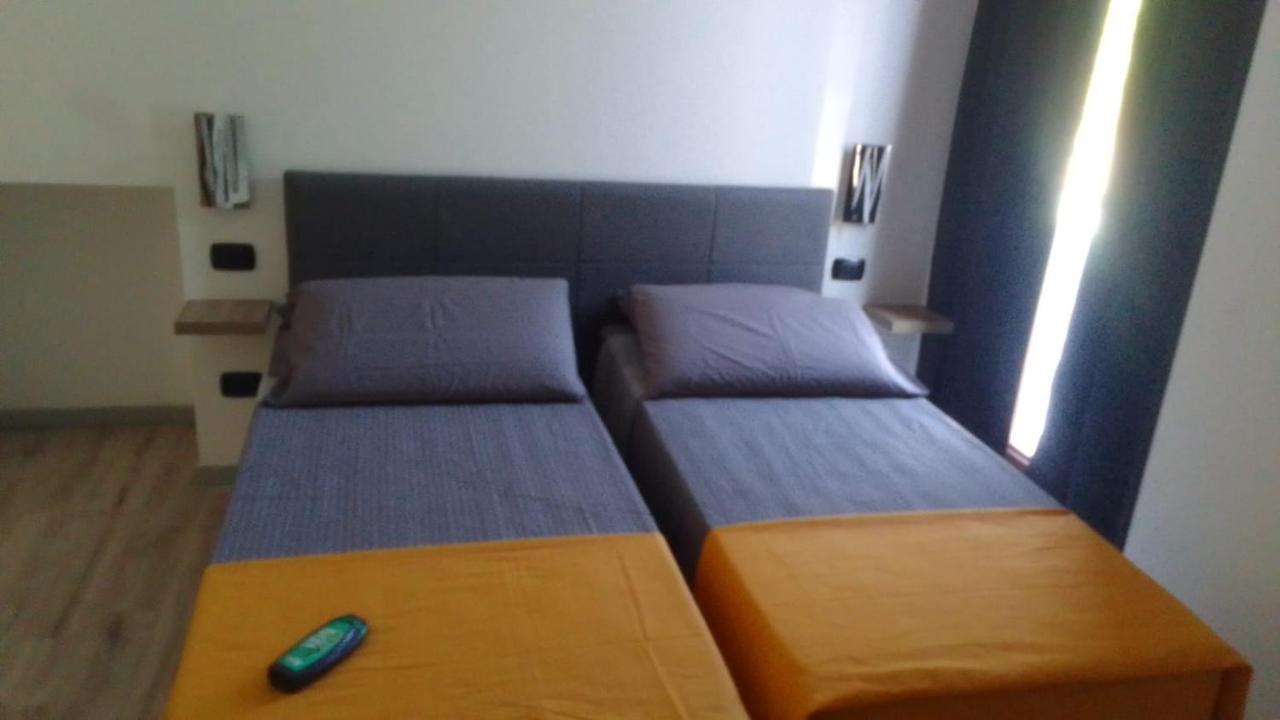 Poste Regie - Milan Guest House Стая снимка